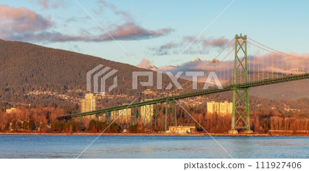 Lions Gate Bridge from Seawall in Stanley Park. Modern City. 111927406