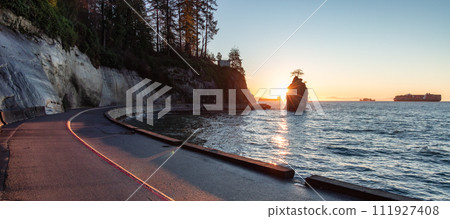Seawall in Stanley Park. Modern City. Downtown Vancouver, BC, Canada Seawall in Stanley Park. Modern City. Downtown Vancouver, BC, Canada 111927408