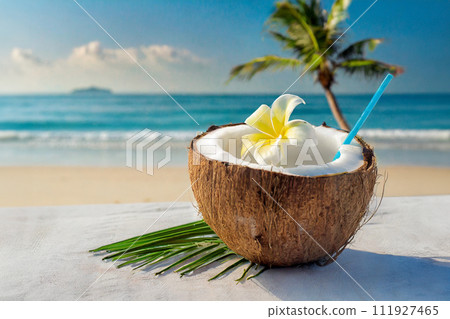 Blue sea and coconut juice at the resort 111927465