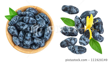 Fresh honeysuckle blue berry in wooden bowl isolated on white background with full depth of field. Top view. Flat lay 111928149