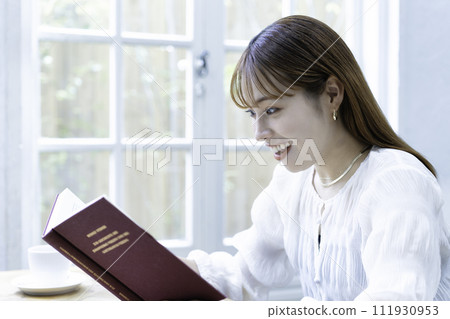 讀書的少婦 111930953