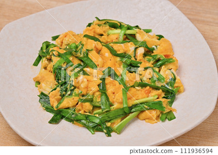 韭菜球、韭菜、韭菜、韭菜、中餐、雞蛋菜、韭菜。 111936594