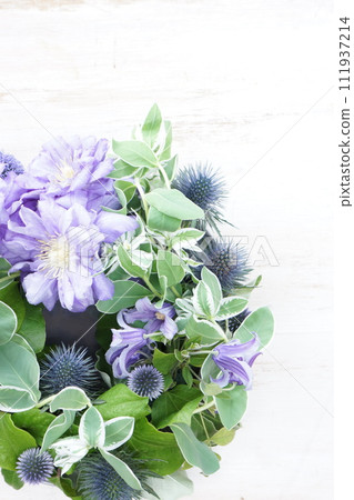 wreath of purple flowers wreath of purple flowers 111937214