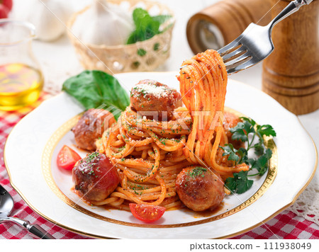 Meatball spaghetti 111938049