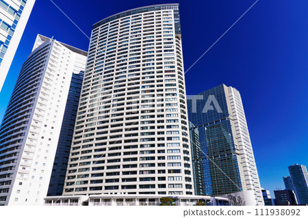Skyscrapers around Shinagawa Station, Tokyo 111938092
