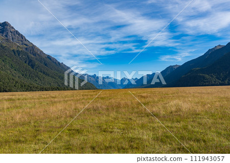 New Zealand's Eglinton Valley 111943057