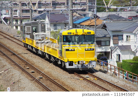 Yokohama Line near Naruse New rail transport vehicle Kiya 195 111945507