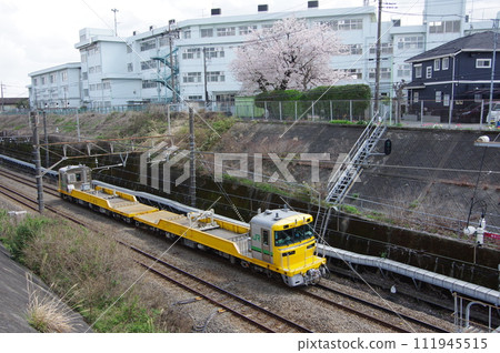 橫濱線町田櫻花附近的鐵路運輸車Kiya 195 橫濱線町田櫻花附近的鐵路運輸車Kiya 195 111945515