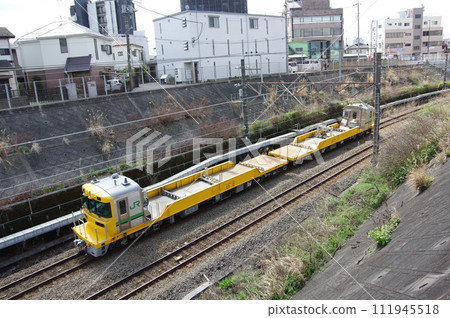 橫濱線町田附近新軌道交通車Kiya 195 111945518