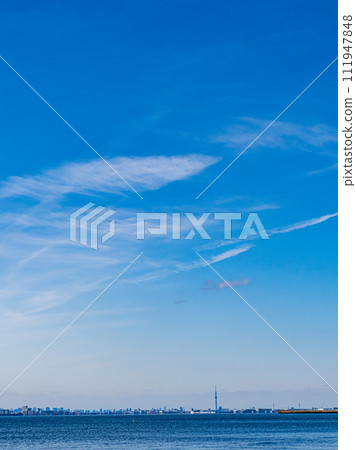 Chiba Inage Coast sea, blue sky and Sky Tree Chiba Inage Coast sea, blue sky and Sky Tree 111947848