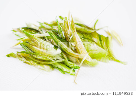 Japanese ginger sliced lengthwise 111949528