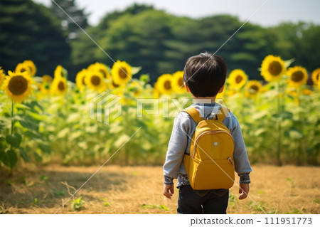 向日葵田和日本兒童 111951773
