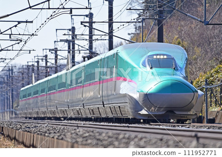 東北新幹線 那須鹽原-新白川 JR東日本 E5系列 U17編隊（仙台） 隼鳥山彥 111952771