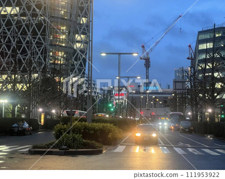 新宿站西口 2024年2月 重建中的小田急 新宿站西口 2024年2月 重建中的小田急 111953922