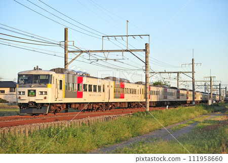 Takasaki Line Gyoda-Kumagaya JR East 185 series OM formation (Omiya) Kusatsu Takasaki Line Gyoda-Kumagaya JR East 185 series OM formation (Omiya) Kusatsu 111958660