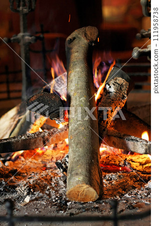 Fire log 111958738