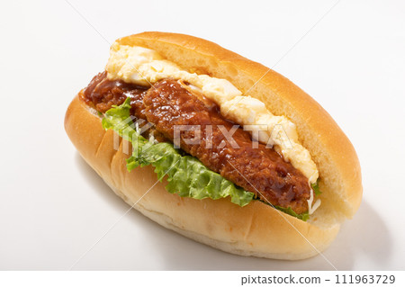 肉碎蛋三明治 111963729