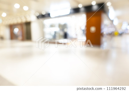 Downtown background blur 111964292