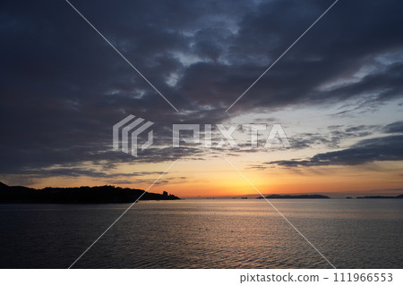 兵庫縣赤穗市日出前後的晨景 兵庫縣赤穗市日出前後的晨景 111966553