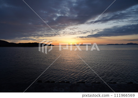 Morning view around sunrise, Ako City, Hyogo Prefecture Morning view around sunrise, Ako City, Hyogo Prefecture 111966569