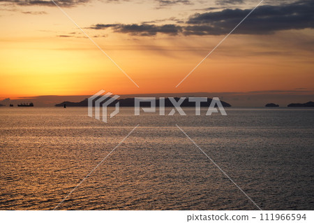 Morning view around sunrise, Ako City, Hyogo Prefecture Morning view around sunrise, Ako City, Hyogo Prefecture 111966594