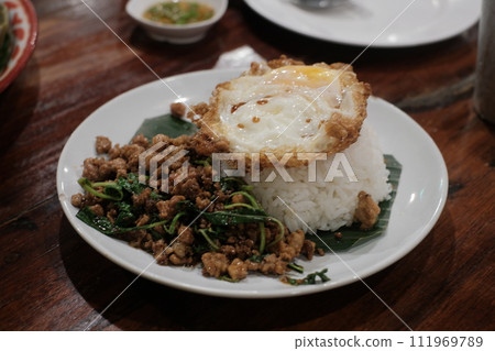 Thai food Gapao rice 111969789