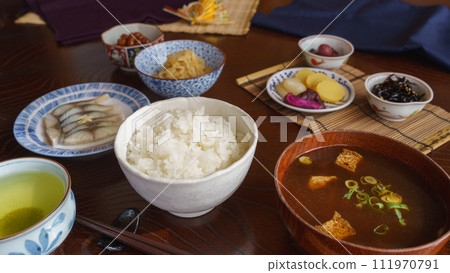 Japanese food image | Rice, miso soup (red soup stock), side dishes, green tea Japanese food image | Rice, miso soup (red soup stock), side dishes, green tea 111970791