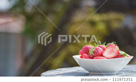 草莓 草莓 111971351