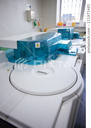 automatic technology in the medical clinic for tests automatic technology in the medical clinic for tests 111971485