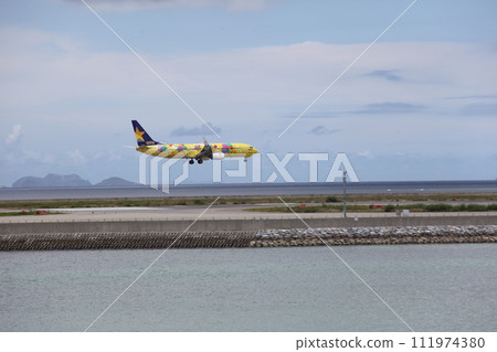 Landing at Naha Airport_Senaga Island 111974380