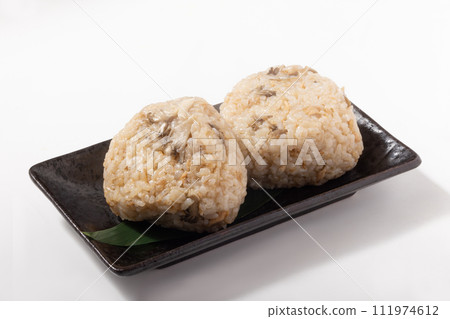 舞茸鮪魚飯糰 舞茸鮪魚飯糰 111974612