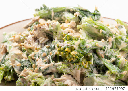Rape flowers and mackerel (canned mackerel) dressed with mayonnaise Rape flowers and mackerel (canned mackerel) dressed with mayonnaise 111975097