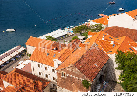 Houses of Perast, Montenegro, high angle panorama 111977830