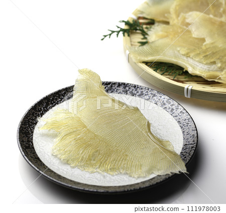 Delicacy Stingray fin (white background) Delicacy Stingray fin (white background) 111978003