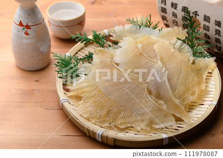 Delicacy Stingray fin (wood grain background) Delicacy Stingray fin (wood grain background) 111978087