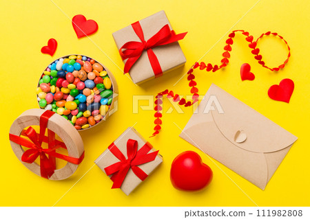 Valentine day composition 111982808
