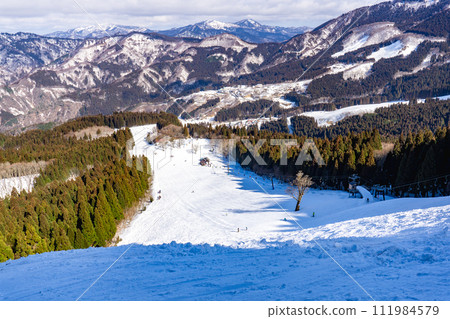 Wakasa Hyonoyama Ski Resort, snowy mountain climbing in Tottori Prefecture Wakasa Hyonoyama Ski Resort, snowy mountain climbing in Tottori Prefecture 111984579