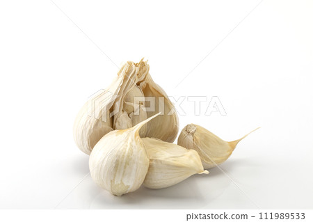 Garlic on white background 111989533
