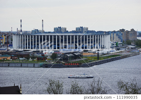 arrow view the confluence of the Volga and the Oka in Nizhny Novgorod in Russia 111990035