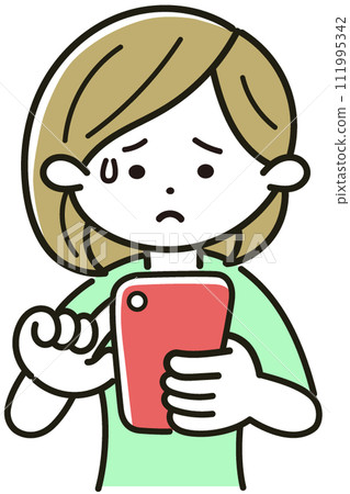 一位女士在操作智慧型手機時表情困惑 一位女士在操作智慧型手機時表情困惑 111995342