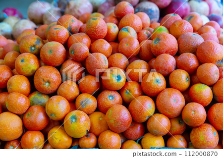 Fresh ripe mandarins 112000870