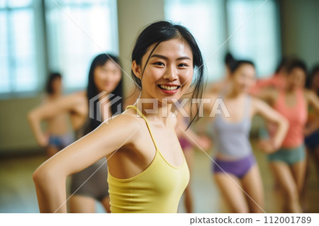 Woman taking studio lessons at the gym 112001789