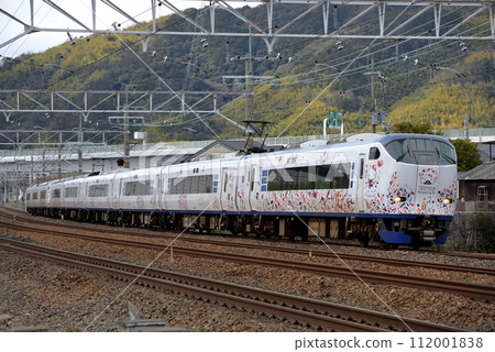 東海道本線運行的關西機場特快Haruka 281系列9輛 112001838