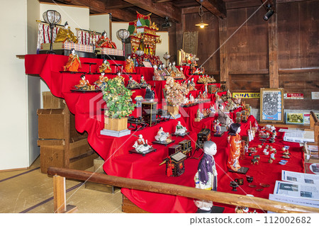 Fuchu Kyodonomori Museum, Tokyo, Saijiki Exhibition (held at the same time as the Plum Festival) Hina dolls from the former Shimada family residence 112002682