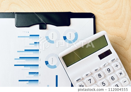 Image of materials and calculator/accounting and accounting Image of materials and calculator/accounting and accounting 112004555