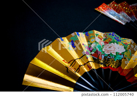 作為日本的傳統工藝品，如舞扇、舞蹈、裝飾品等，也非常美麗。也非常適合作為禮物。 112005740