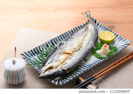 新鮮烤秋刀魚（隔夜乾燥） 112009907