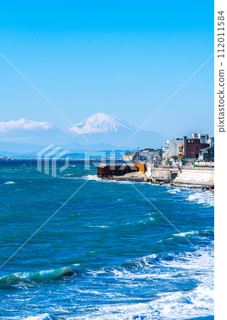 [Kanagawa Prefecture] Majestic Mt. Fuji visible from Inamuragasaki 112011584