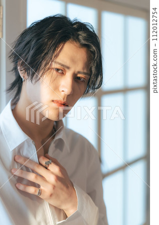 Men's fashion/beauty image Men's cosmetics Men's fashion/beauty image Men's cosmetics 112012754
