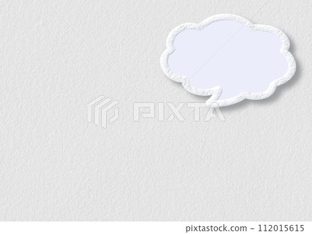 具有簡單白色語音氣泡雲形狀的背景 112015615